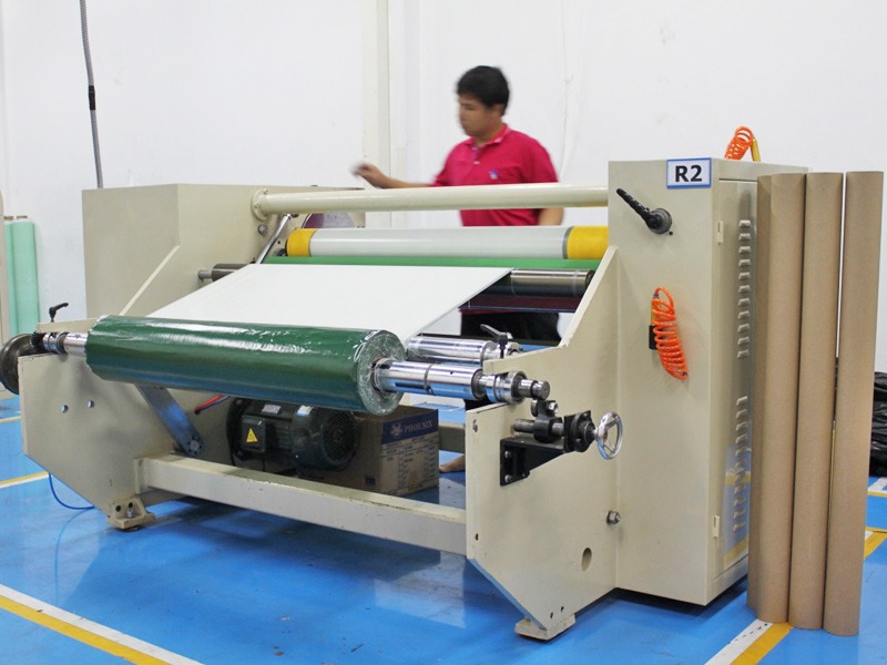 ใช้เครื่องจักรที่ทันสมัย